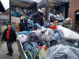 08.02.2025 Kolping sammelt Altkleider